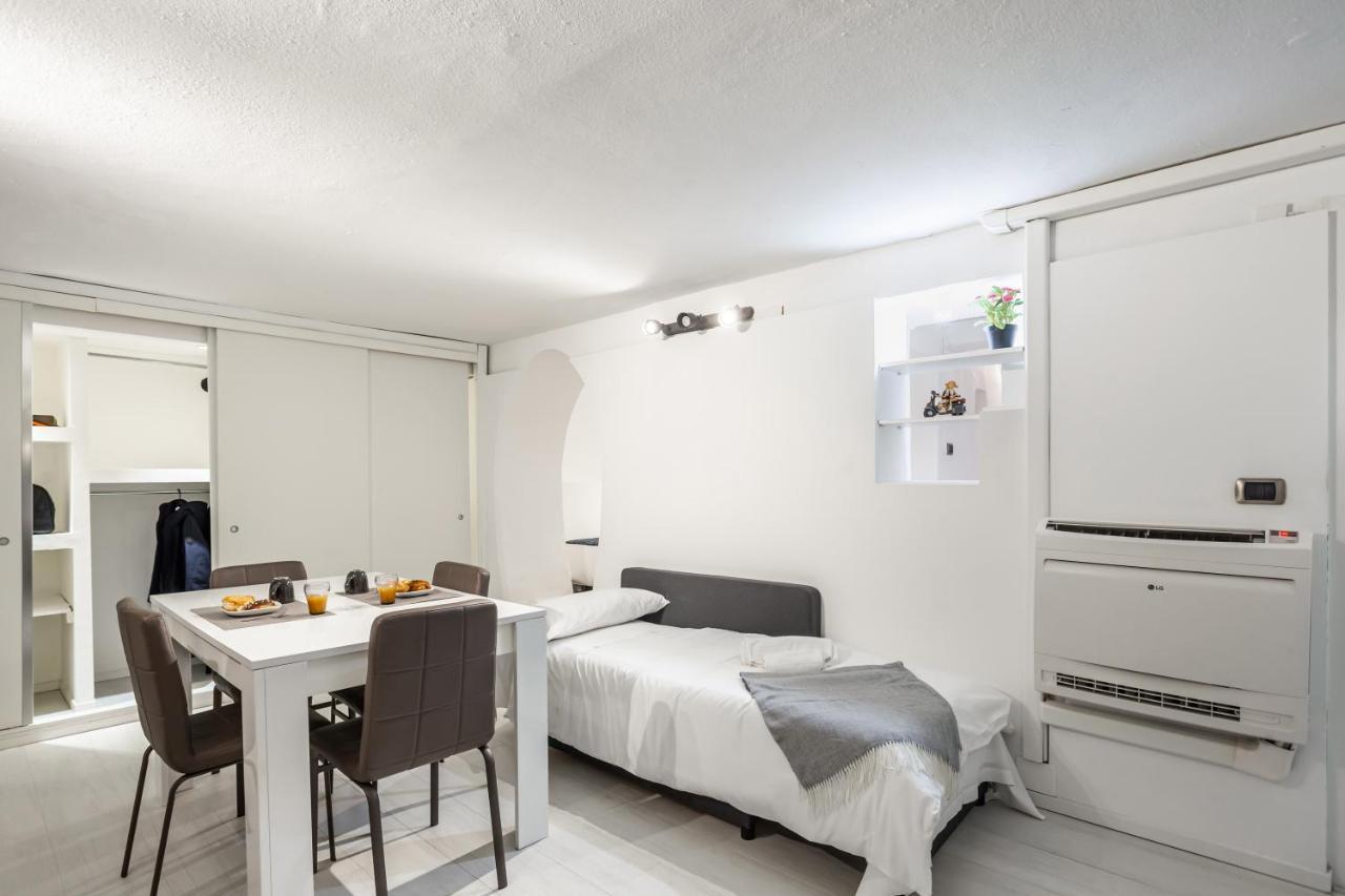 Cozy & Central Apt - Netflix & Amazon Prime Бари Экстерьер фото